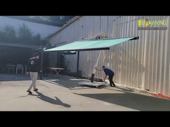 داربست قابل باز کردن با پشتوانه مستقل در فضای بیرونی